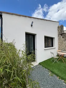 New accommodation with terrace - Image 4