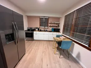 Belleville Bungalow - Image 3