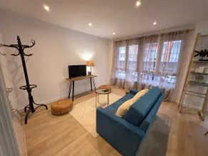 Avilés Luce A - 2 bedrooms and 1 bathroom - Image 2