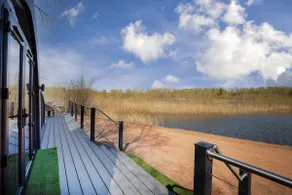 Willow Walk - luxury lakeside lodge with hot tub. - Image 4