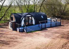 Willow Walk - luxury lakeside lodge with hot tub. - Image 2