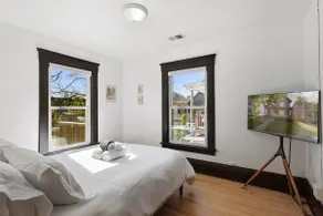 Whole Duplex 3BR, Sleeps 6 - Near Capitol & Law - Image 3