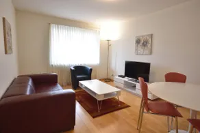 Cozy 1BR near lake with balcony - Mill 422 - Image 3