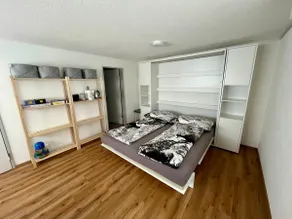 Cozy studio with seating - Image 3