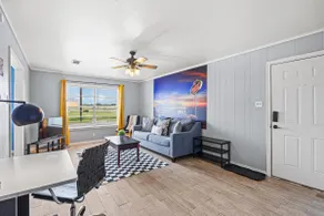 Classic Diner Pad| 2BR | Tvs - Image 5