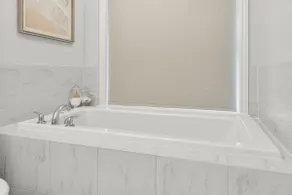 Modern Luxury 3BDR entire family-friendly Townhome - Image 4