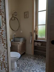 House in the heart of the vineyard. - Image 3