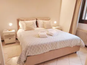 1 King Size bed, 1 Sofa bed,Down town - Image 5