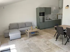 Apartment in a Domain - Image 4