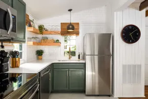 Romantic Retreat in High Point - Image 5