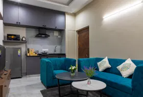 Spacious 1BHK + Balcony | HSR/Koramangala Stay - Image 2