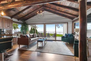 Bayside Waterfront Retreat! - Image 4
