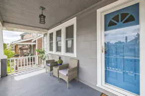 Enchanting 3BR with Yard - Patio - Image 2
