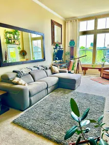 Penthouse Apt. Perfect Location! - Image 2