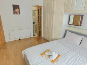 4 bedroom House upto 9 Adults - Image 5