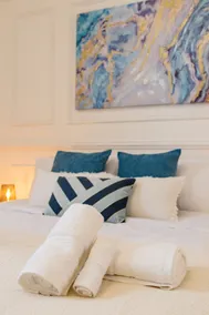 Traditional Maltese Balcony | Sea Views | 2BD 2BA - Image 5