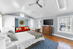Sophisticated, private cottage - Image 4
