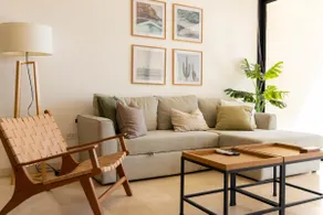 Centrally located, Beautiful and Well-equipped - Image 4
