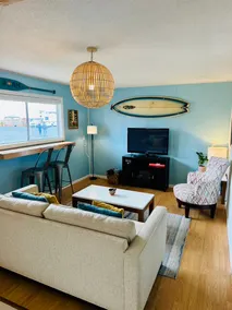Beach Cabin 6 | 1BR + Sofa Bed + Full Kitchen - Image 2
