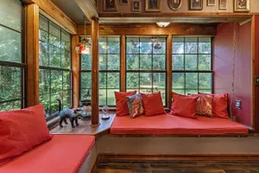 Wizarding Lake Retreat. Harry Potter staged house. - Image 4