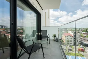 Maze Modern 1 King bed Apartment, fast Wi-Fi, in One Cotroceni - Image 3