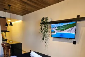 Luxury Studio | Downtown + Air Conditioning - Image 5