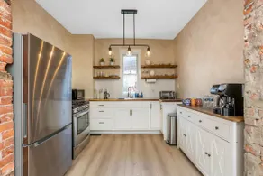 Franklin Park Gem | Historic Bones, Modern Comfort - Image 3