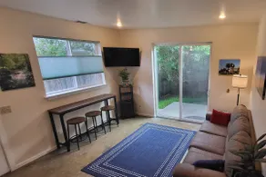 Arcata Sunset Townhouse - Image 5