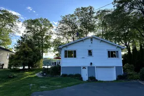 Glass Lake Cottage - Image 4
