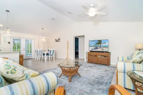 Relaxing Gulf Coast Getaway - Image 2