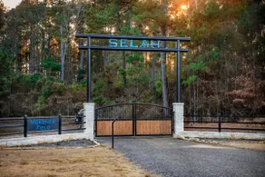 THE LODGE at SELAH Lakefront on 170 acres - Image 3