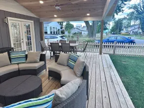 Lake Breeze Oasis - Image 3