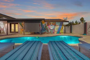 9-Beds, Pool, Hot Tub, Wifi, In DwnTwn Gilbert - Image 2