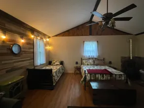 Sacandaga Riverside Cottage - Image 4