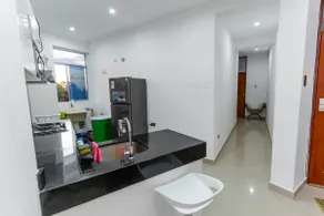 Modern Apartment in MCC + WiFi + 2 bathrooms + balcony + kitchen. - Image 4