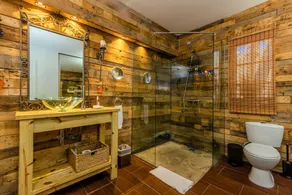 Moroccan Retreat-Walk to Beach & High Rise Hotels - Image 3