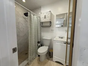 Cozy Guesthouse in Opa Locka - Image 3