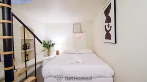 Paris Expo - Charming Apartment - GetHosted - Image 2