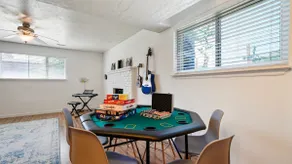 Hot Tub & Pickleball | Packed with Entertainment - Image 2