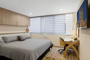 Two KING Size Beds in Historic Downtown DGO - Image 2