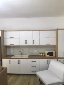 Cozy Riverside Apartment - Image 3