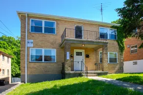 Kipling Unit 2: King bed, w/d, garage (Reno 2025) - Image 2