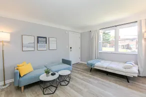Kipling Unit 2: King bed, w/d, garage (Reno 2025) - Image 5