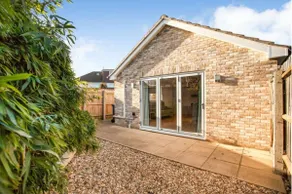 Stylish Single Storey House in Fen Ditton village - Image 5