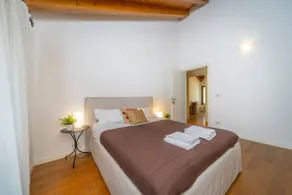 GuestHost - Lovely Apartment X6 with Balcony - Image 2