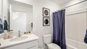 Family-Friendly 3-Story Home Sleeps 8 - Image 4
