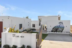 Yoondoordo Luxury Beach House - Image 2