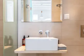 Central Open Plan House - Image 5