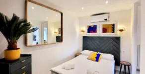 Tropical Art Apartment - Image 3
