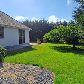 Lilly's Bungalow - Image 2